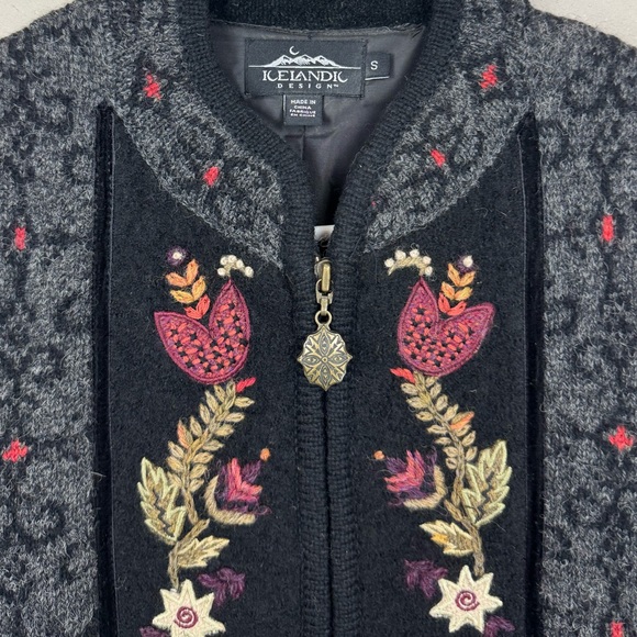 Icelandic Design floral embroidered wool blend zip-front vest S - Picture 3 of 7